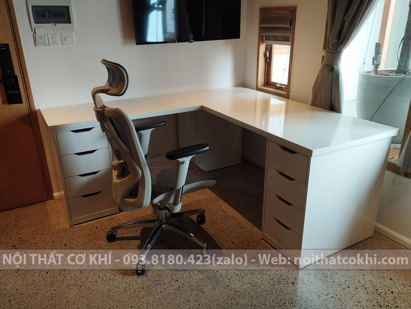 Bàn IKEA chữ L